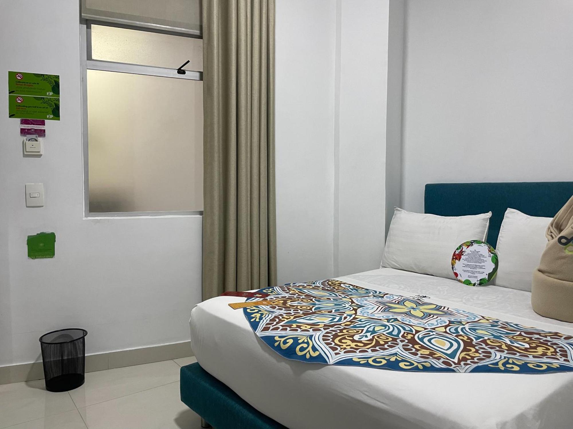 Hotel Bolivariana Plaza 4*