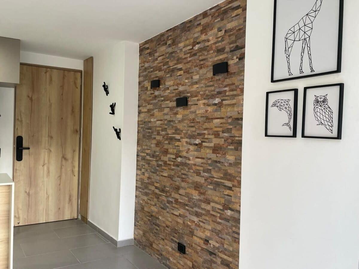 Prime Location Apartaloft Close To El Tesoro Mall
