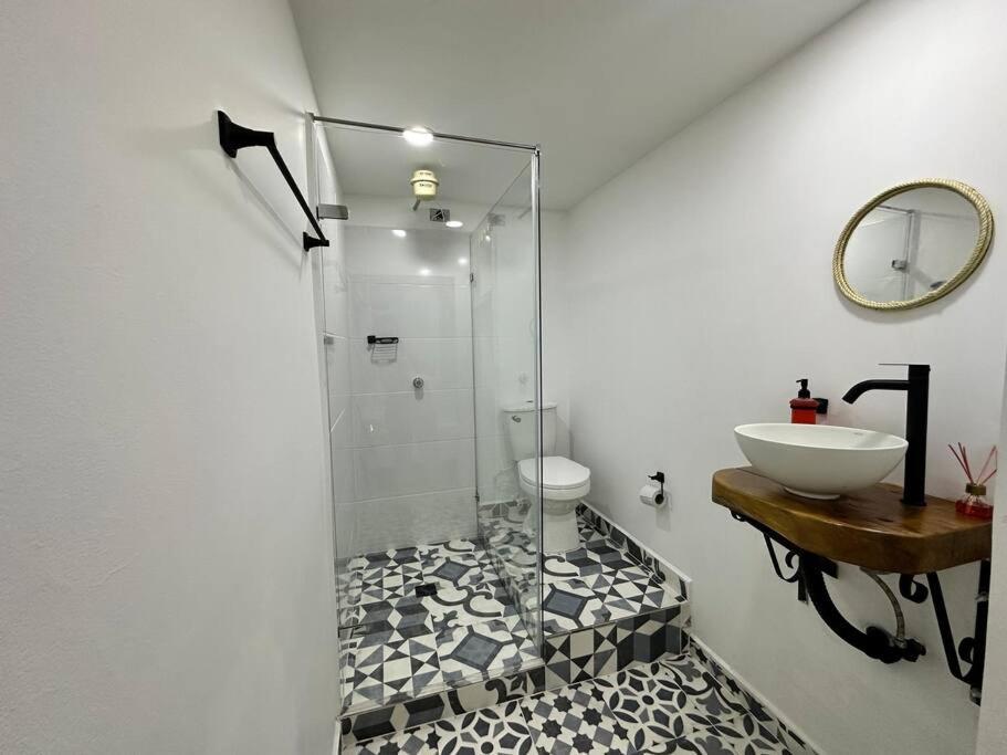 Apartamento Amplia Casa Grupos Grandes, Comoda Y Acogedora Medellín