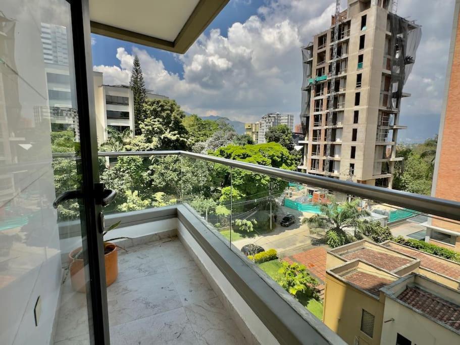 902 Luxury In Heart Of El Poblado! * Medellín