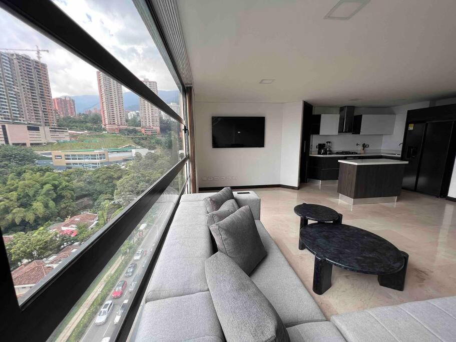 902 Luxury In Heart Of El Poblado! * Medellín