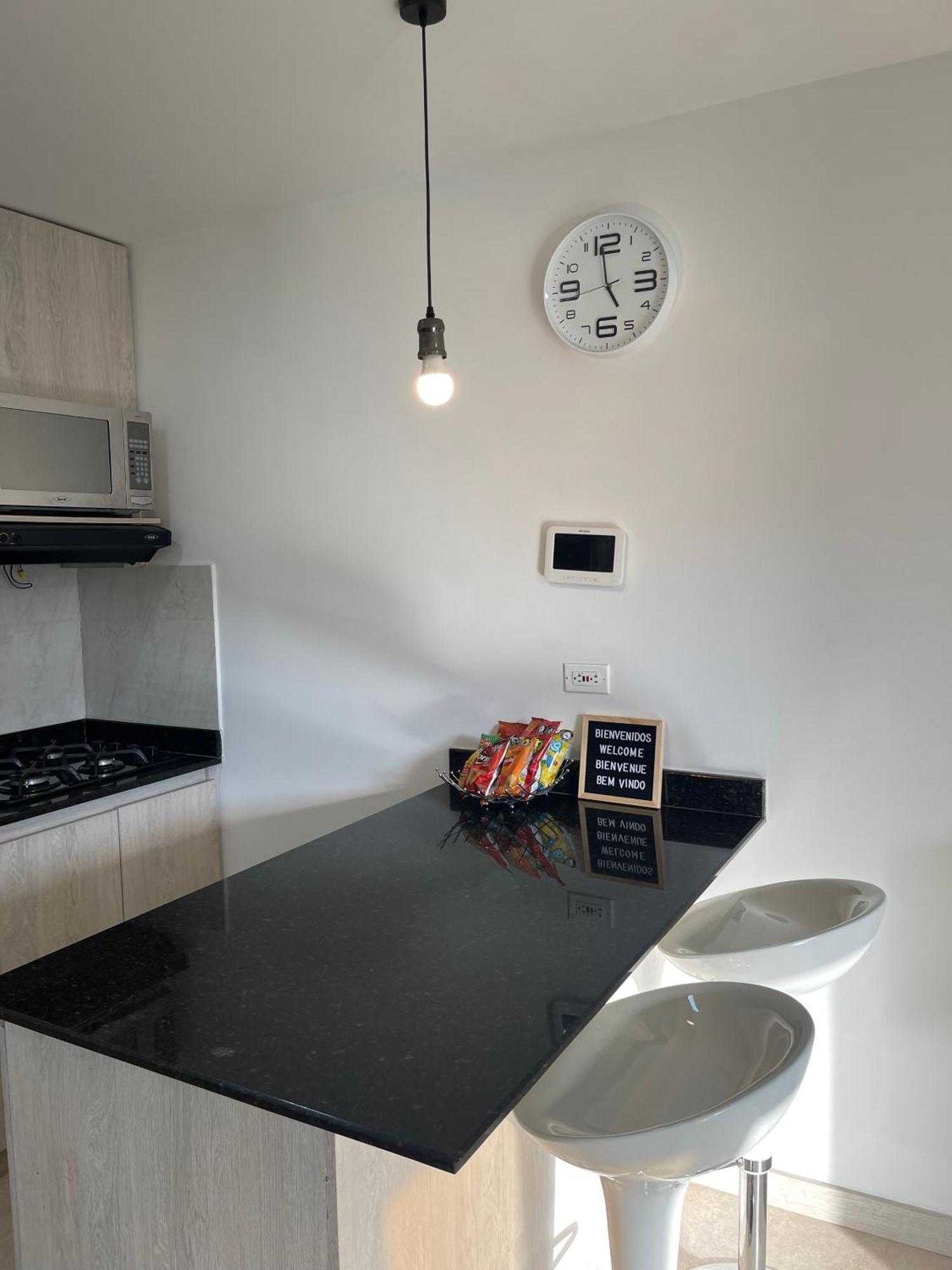 En Laureles Con Aire Acondicionado Apartamento