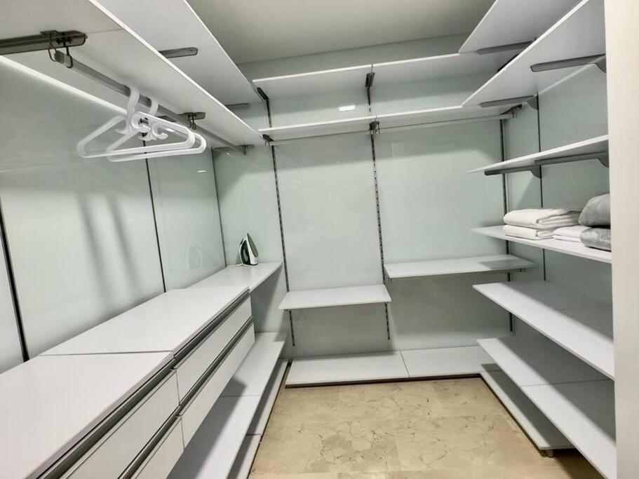 1301 Luxury Penthouse, Poblado