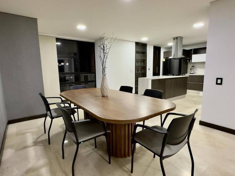 1301 Luxury Penthouse, Poblado Apartamento