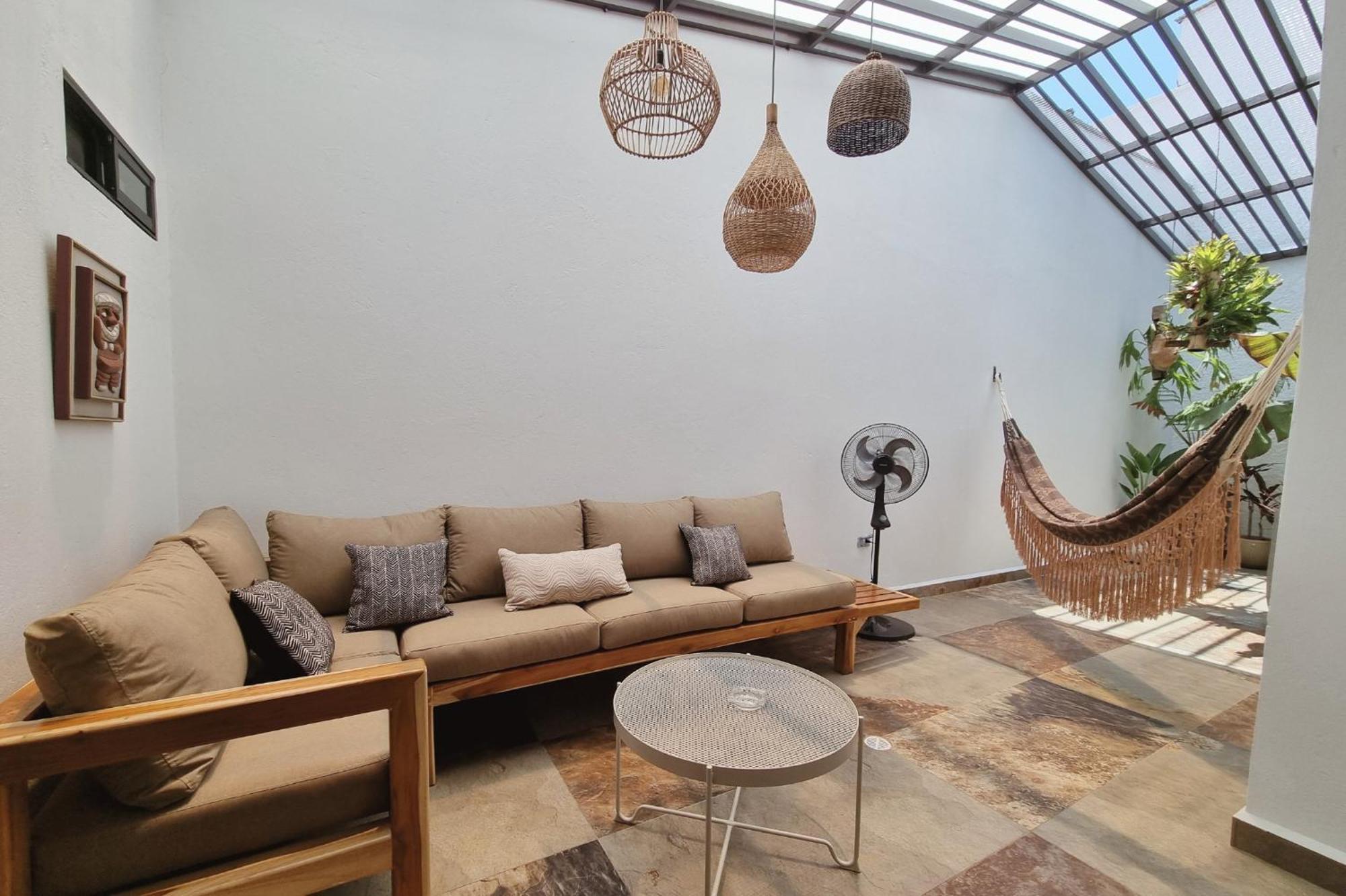 Casa Otrabanda Villa