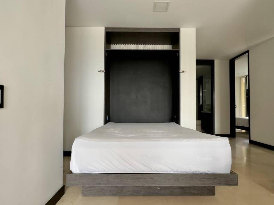 202 Family Haven In El Poblado: Spacious & Charming *