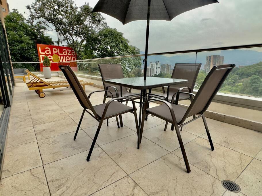 202 Family Haven In El Poblado: Spacious & Charming *