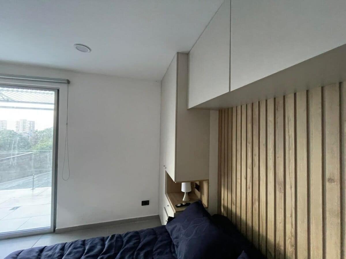 Prime Location Apartaloft Close To El Tesoro Mall Apartamento