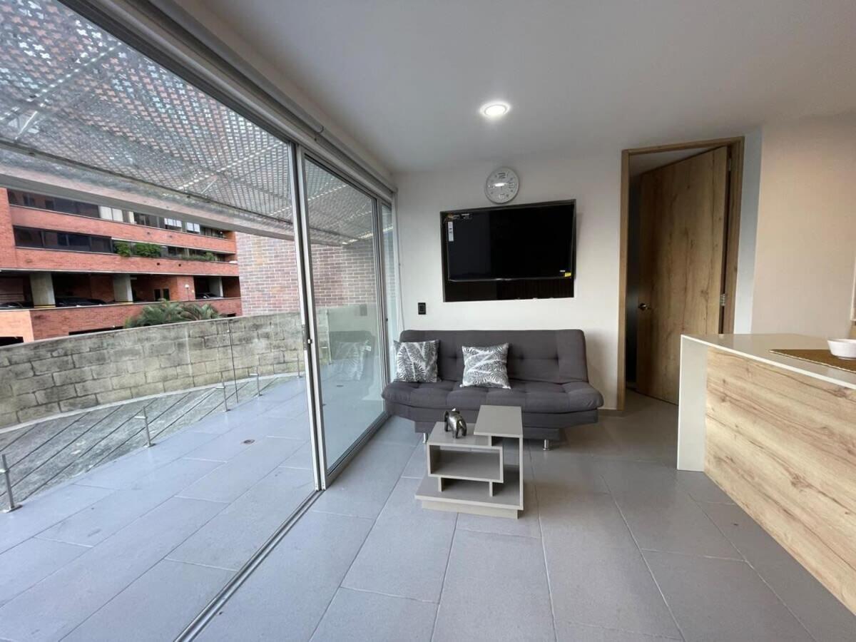 Prime Location Apartaloft Close To El Tesoro Mall Apartamento *