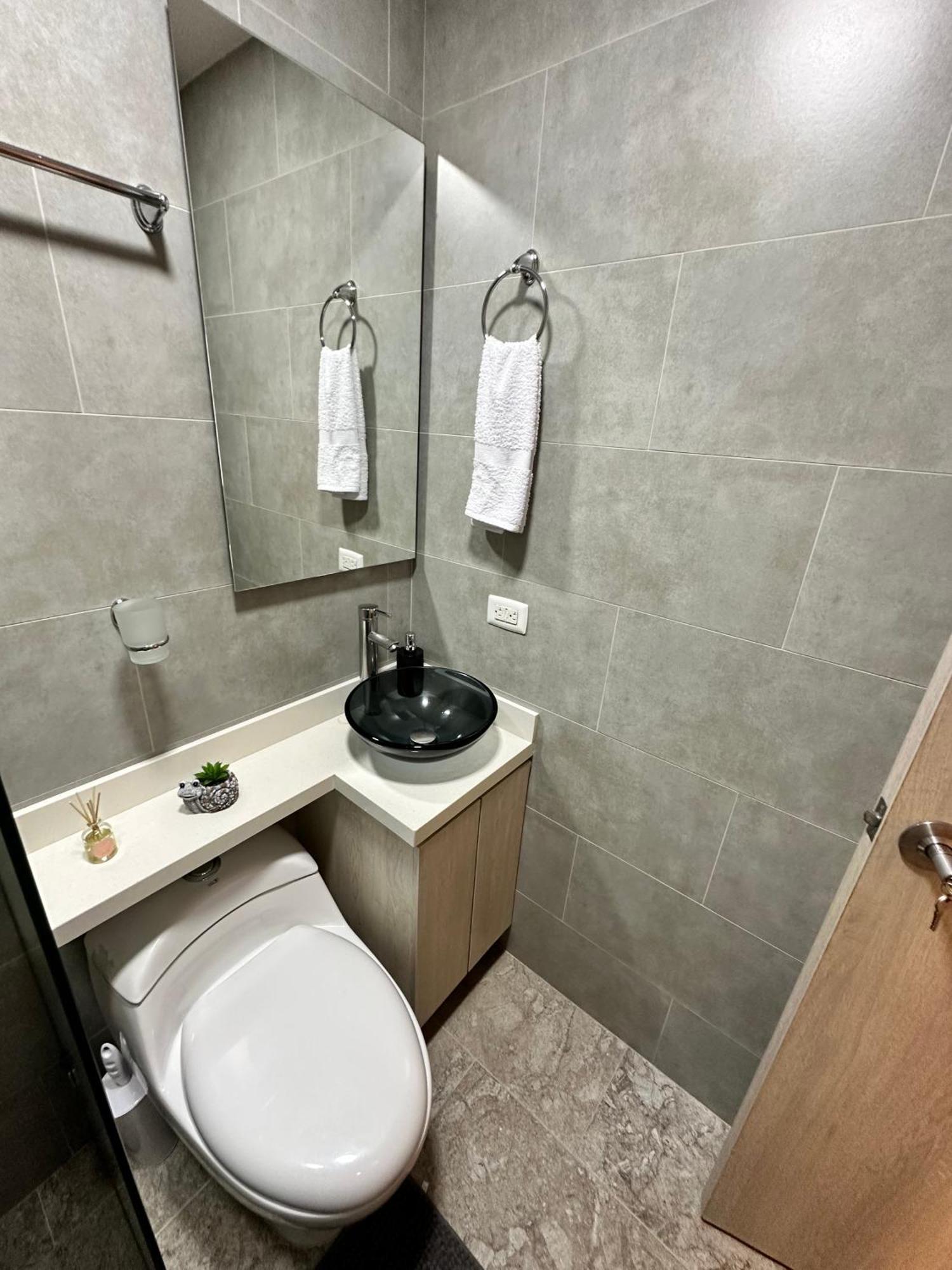 En Laureles Cerca A La 70 Y Estadio - 702 Apartamento