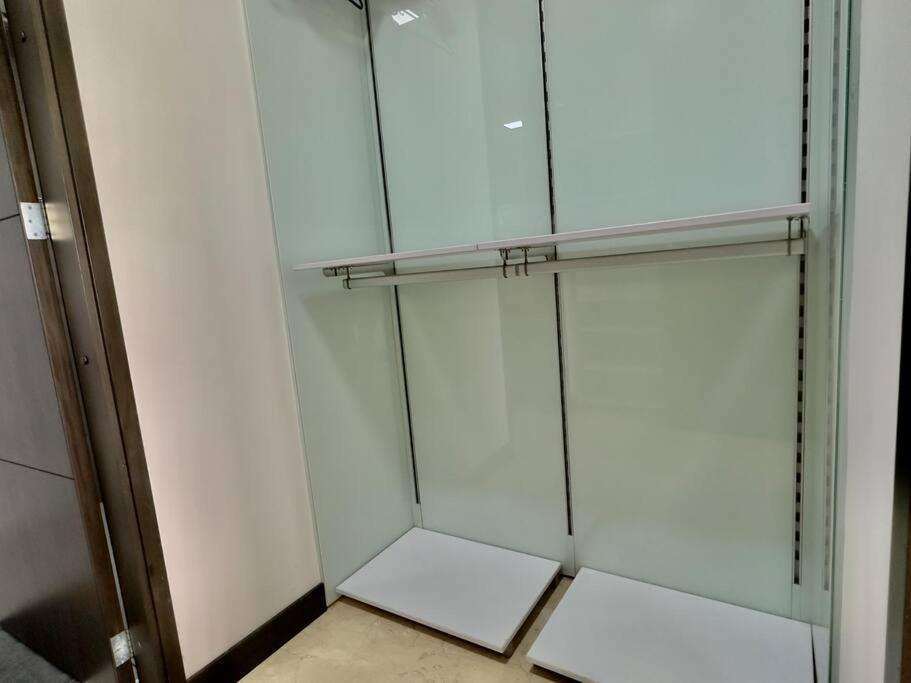 Apartamento 502 El Poblado: Beautiful & Ample Space For Families Medellín