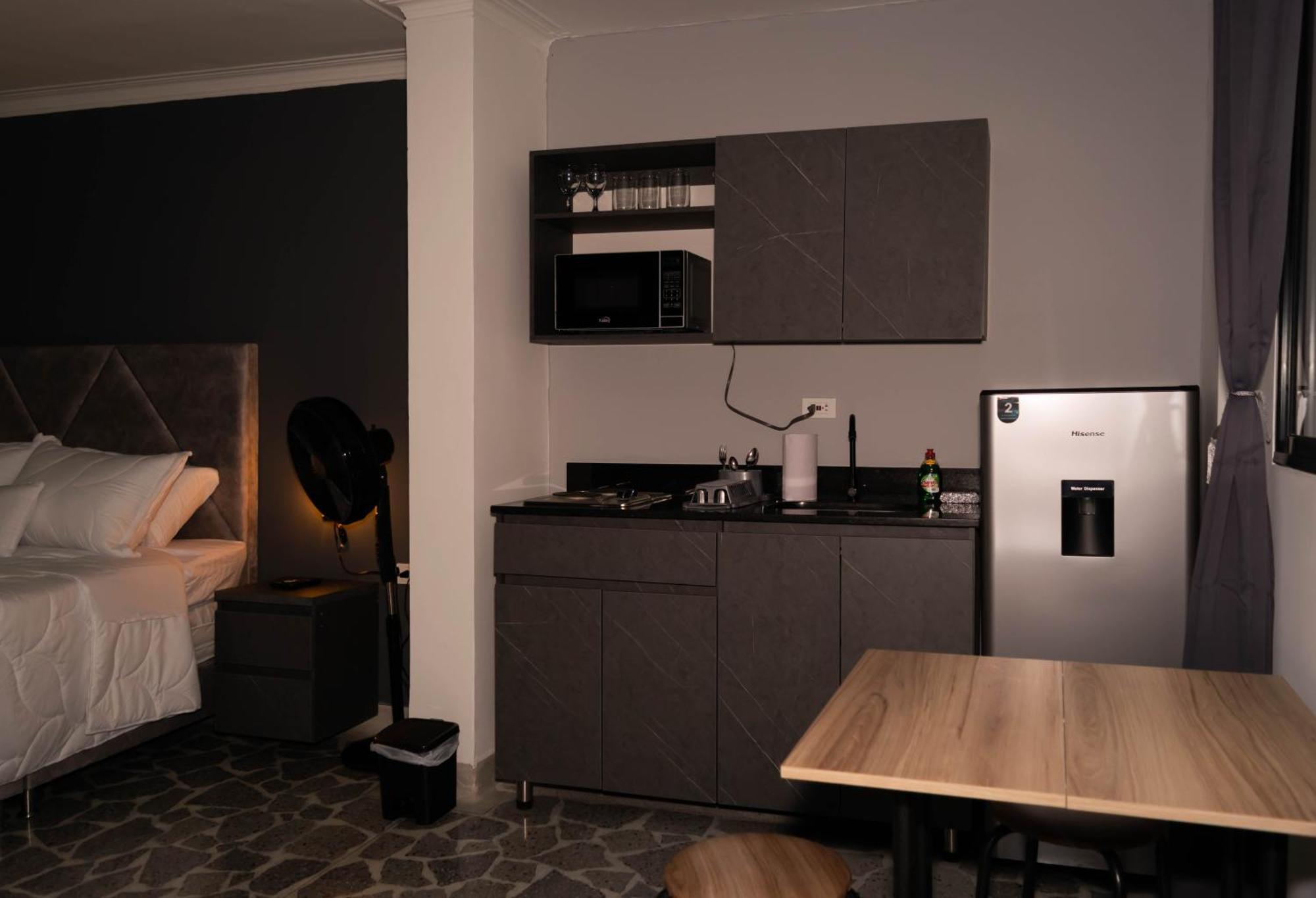 Apartment 102 En Laureles Cerca Al Estadio Y La 70 *