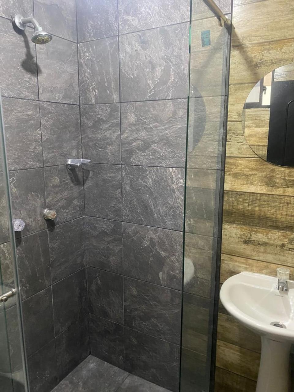 E1 Aire Acondicionado 100mt2, 4 Habtaciones En La Mejor Zona, Laureles Estadio Apartamento *