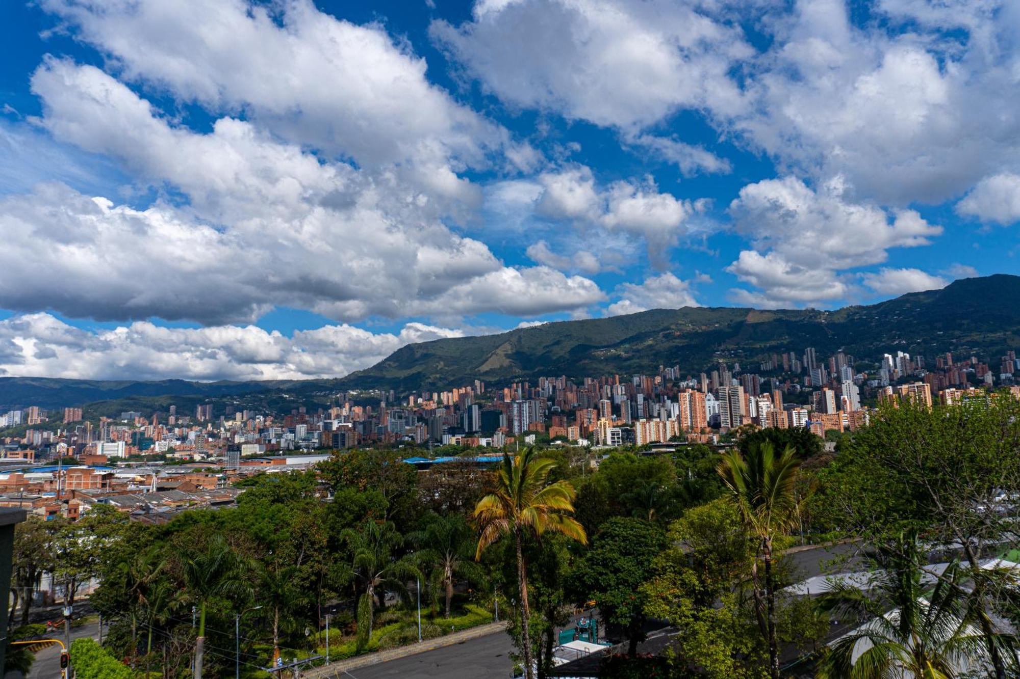 Alcaravan Medellin