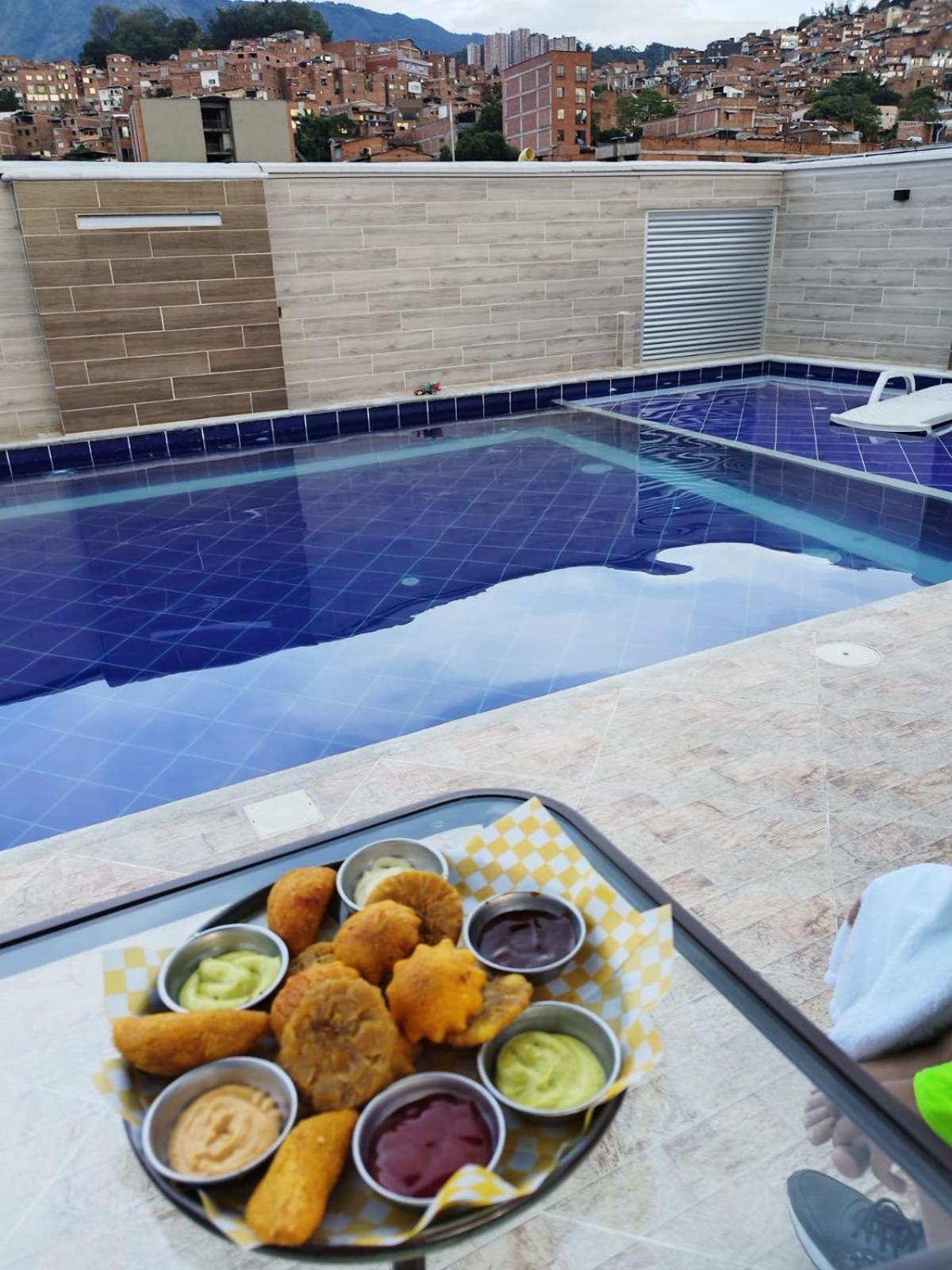 Hotel California Medellín