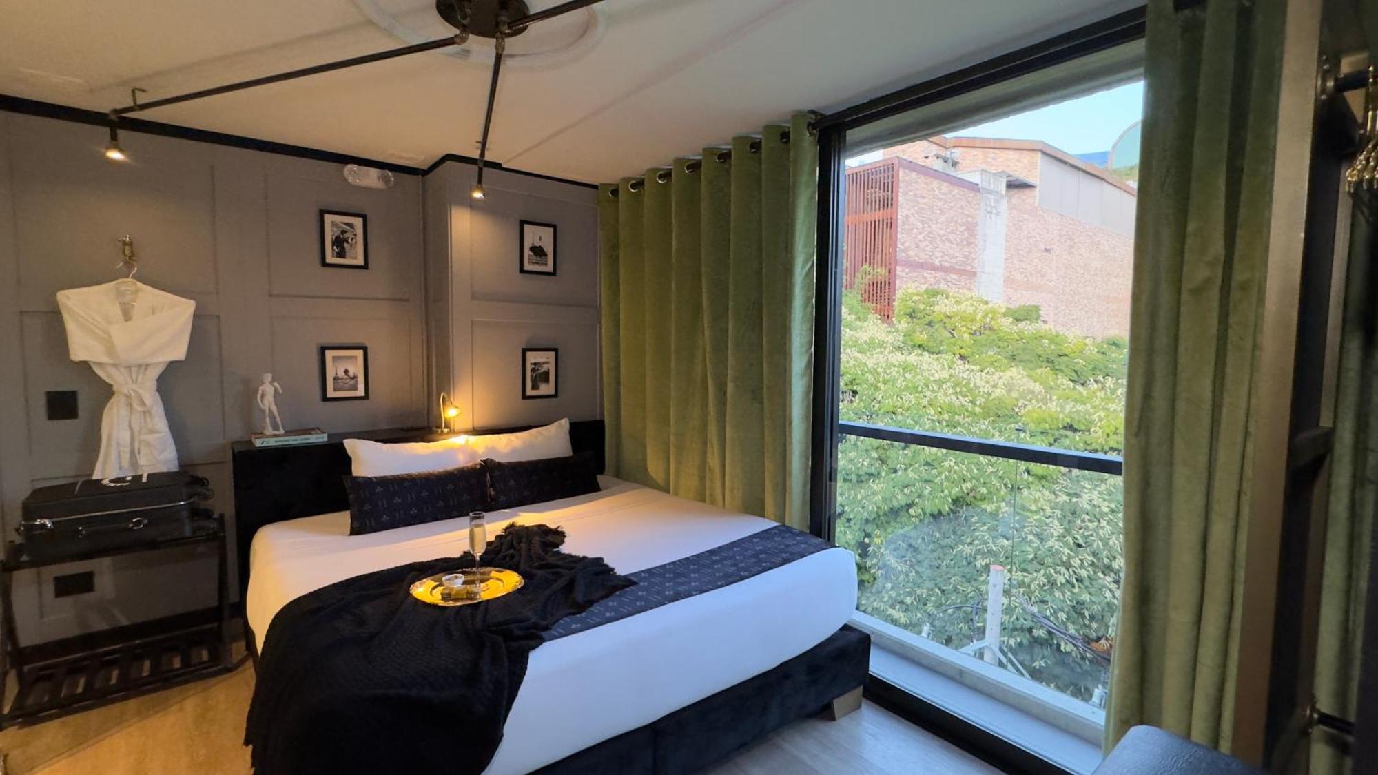 Helene Hotel 4*