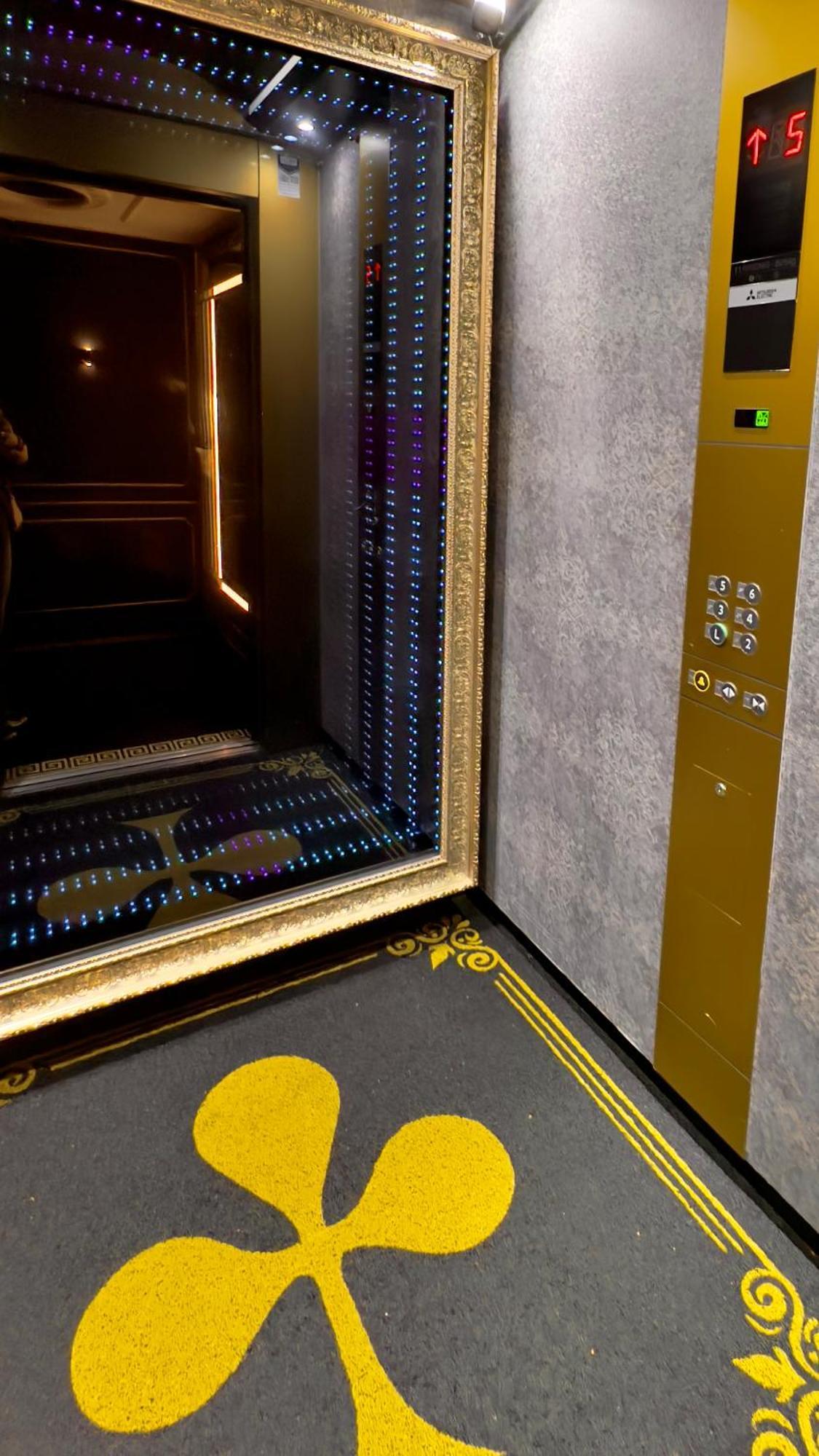 Helene Hotel 4*