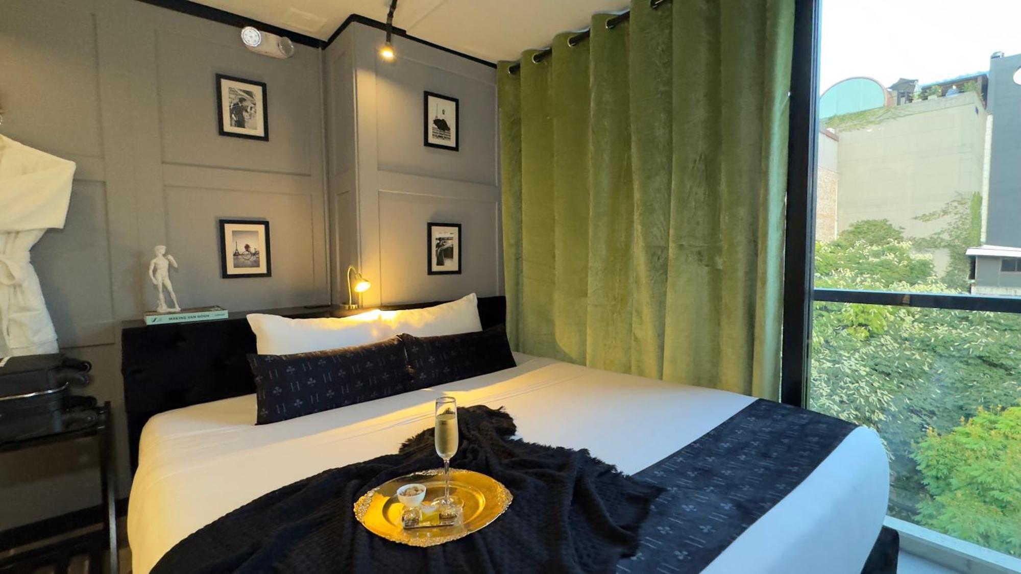 Helene Hotel 4*