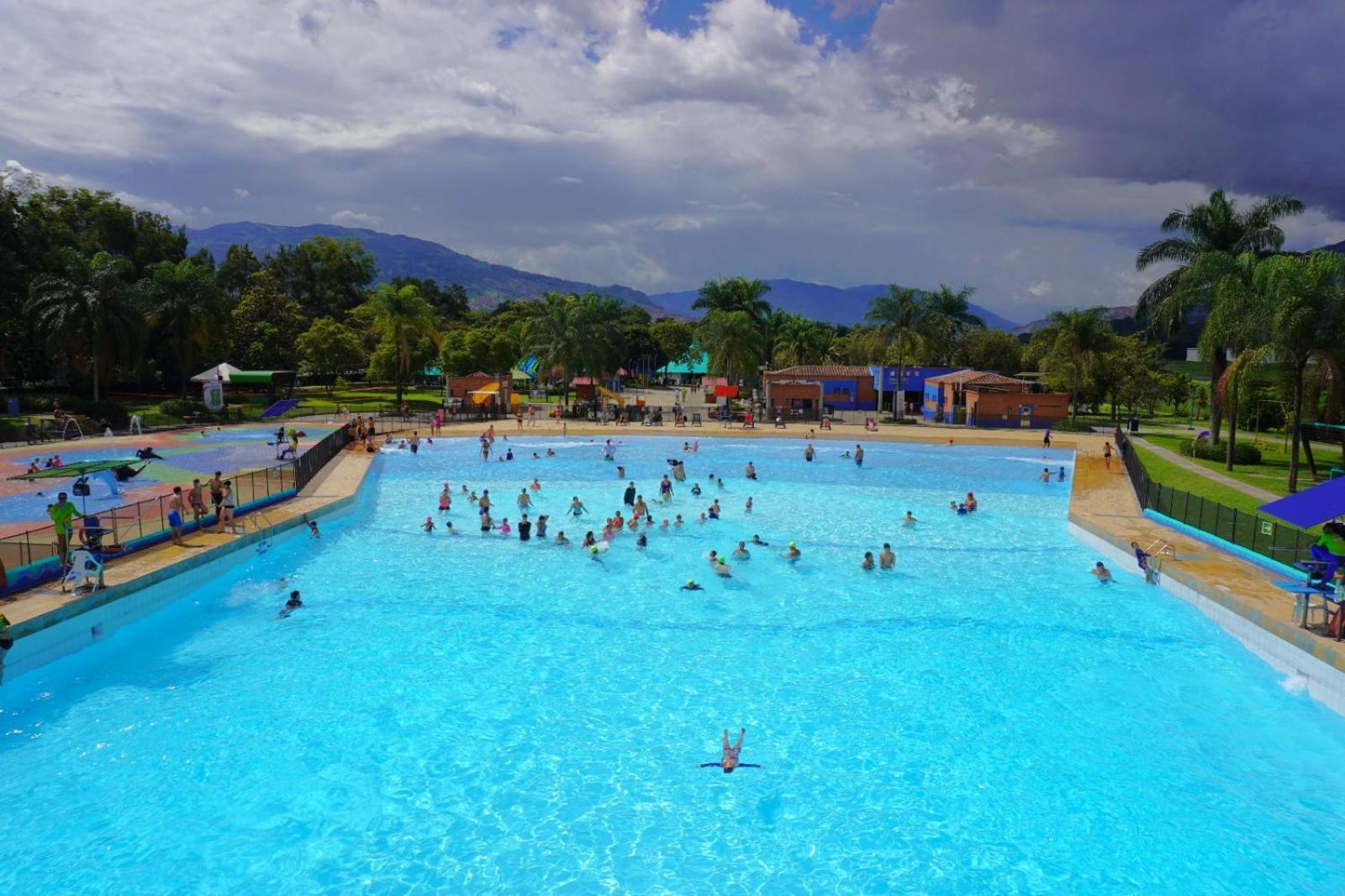 5 Estrellas Cerca De Parque Acuatico Juan Pablo Ll En