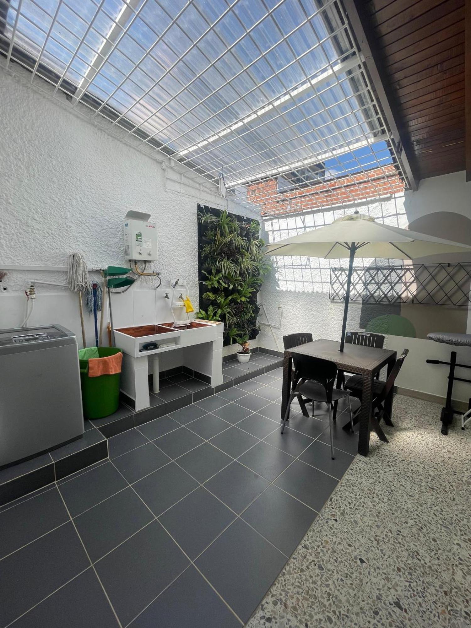 Habitación en casa particular Habitacion Comoda En Laureles, Estadio Medellín