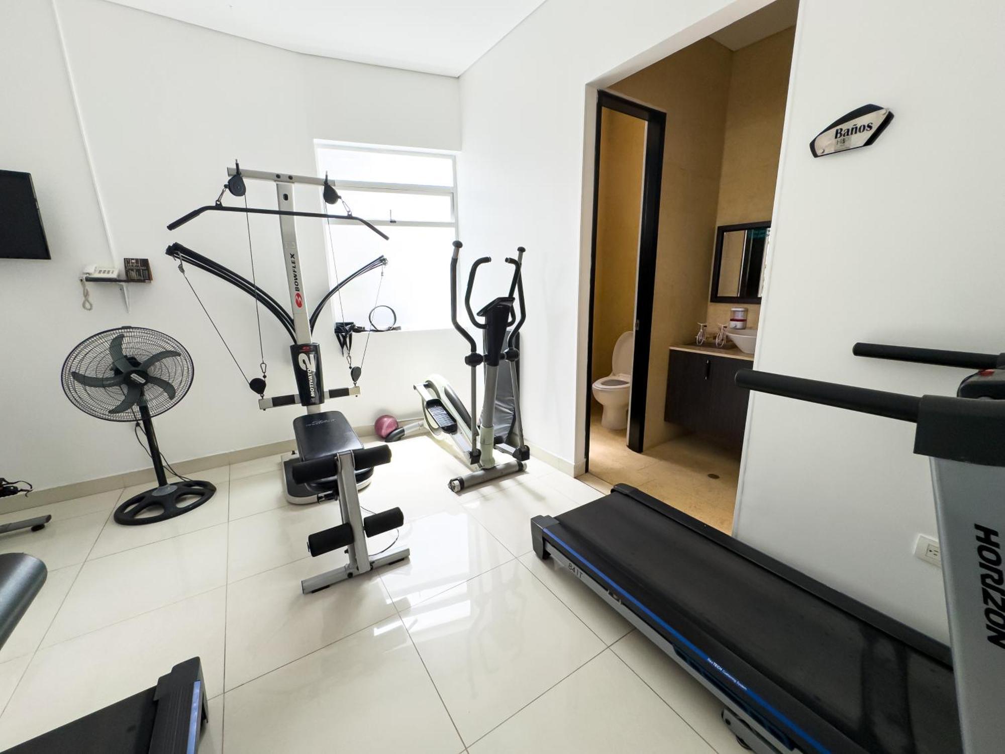 Hotel Bolivariana Plaza 4*
