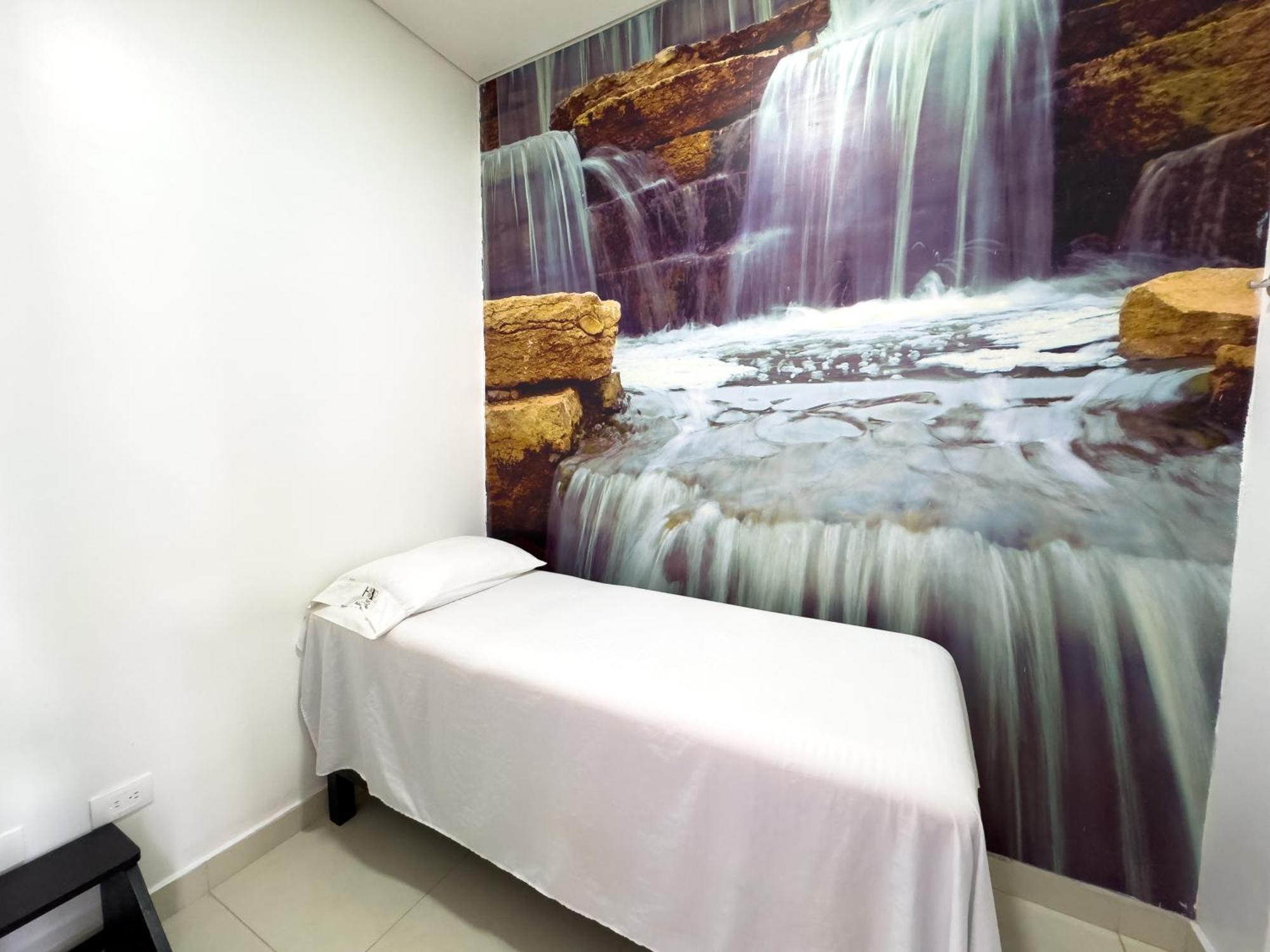 Bolivariana Plaza Hotel 4*