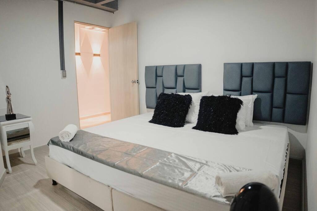 Laureles Industry Living 4br Apartamento