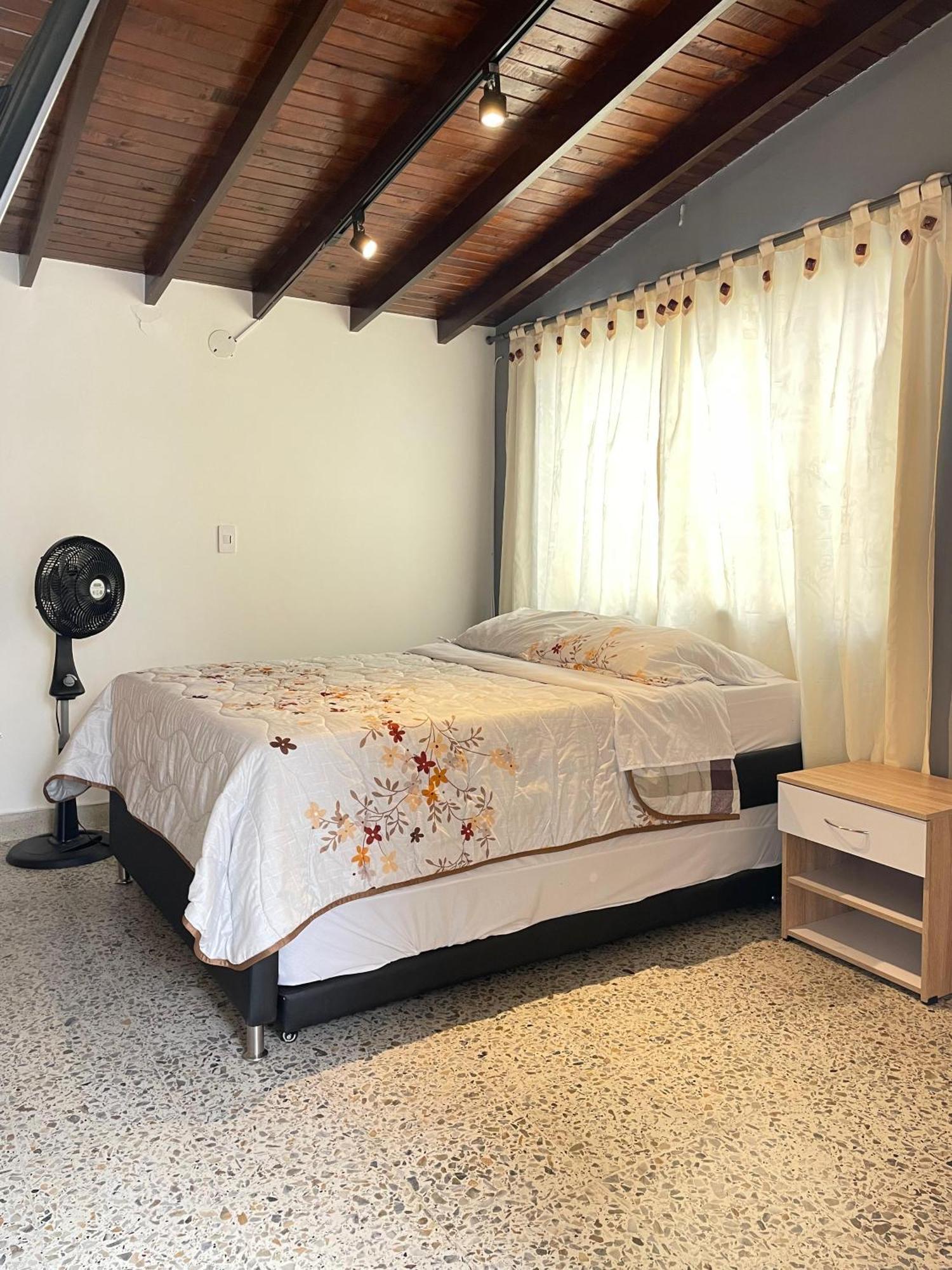 Habitación en casa particular Habitacion Comoda En Laureles, Estadio Medellín