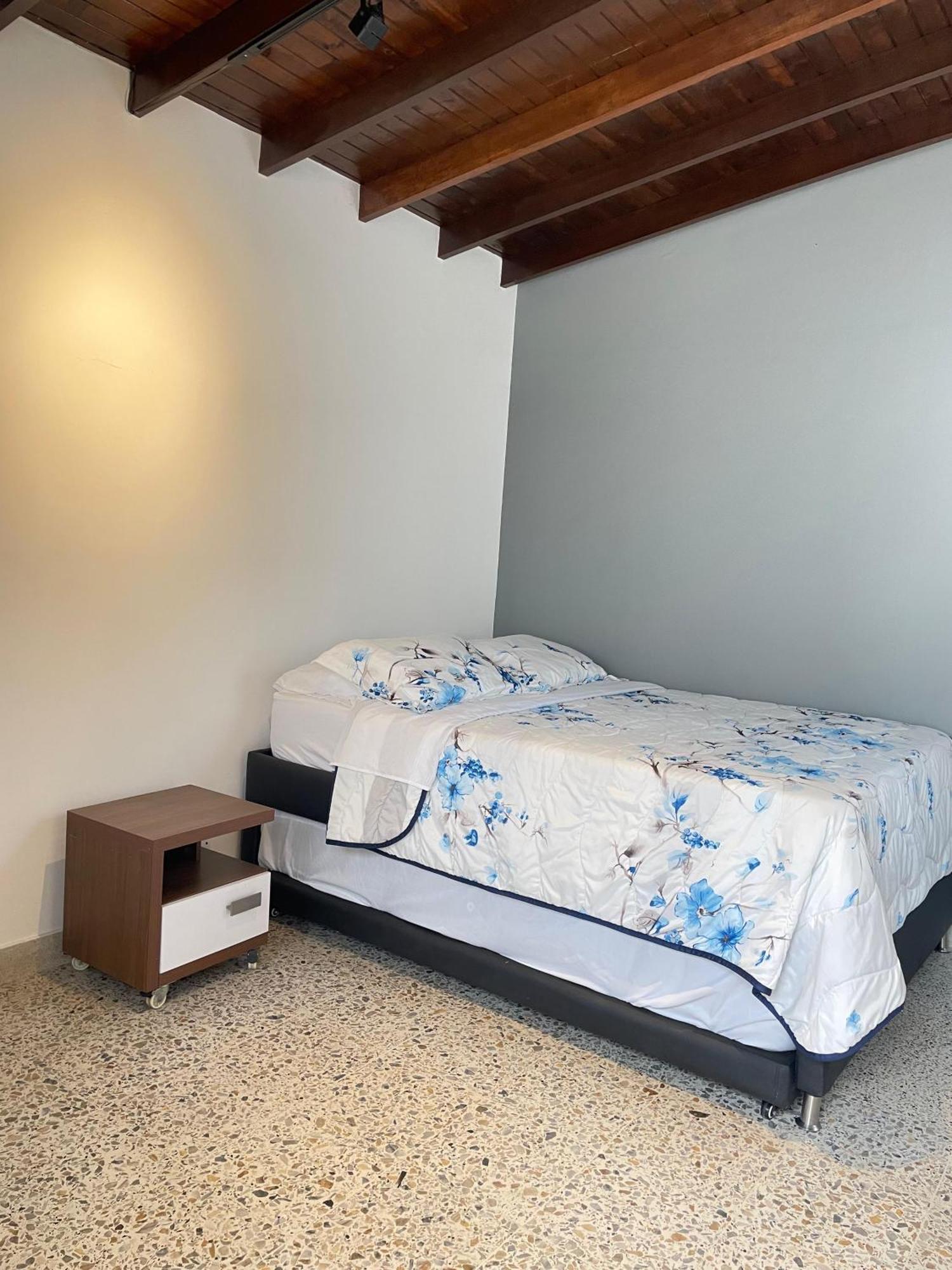 Habitación en casa particular Habitacion Comoda En Laureles, Estadio