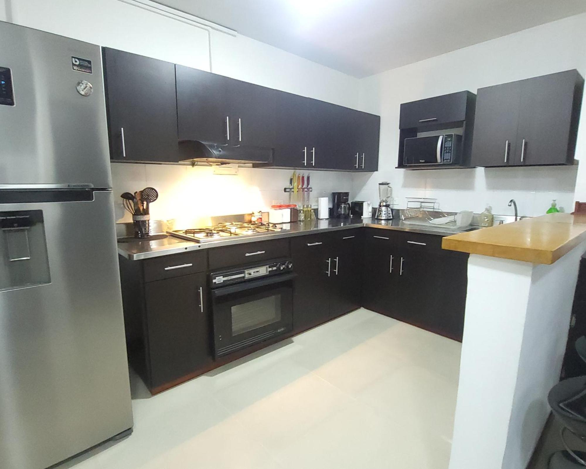 Apartamento Center Flats - In El Poblado Near Park Lleras, Medellin!