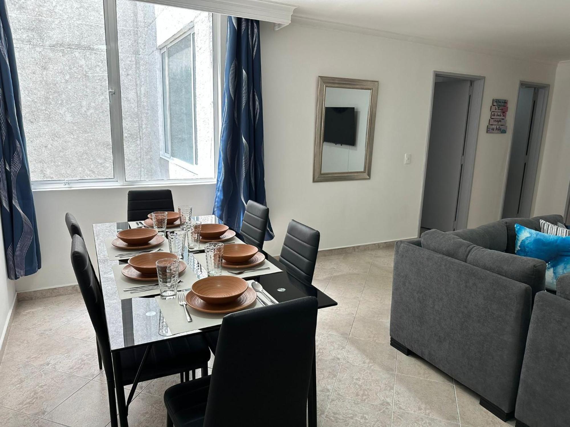 Apartamento Center Flats - In El Poblado Near Park Lleras, Medellin! Medellín
