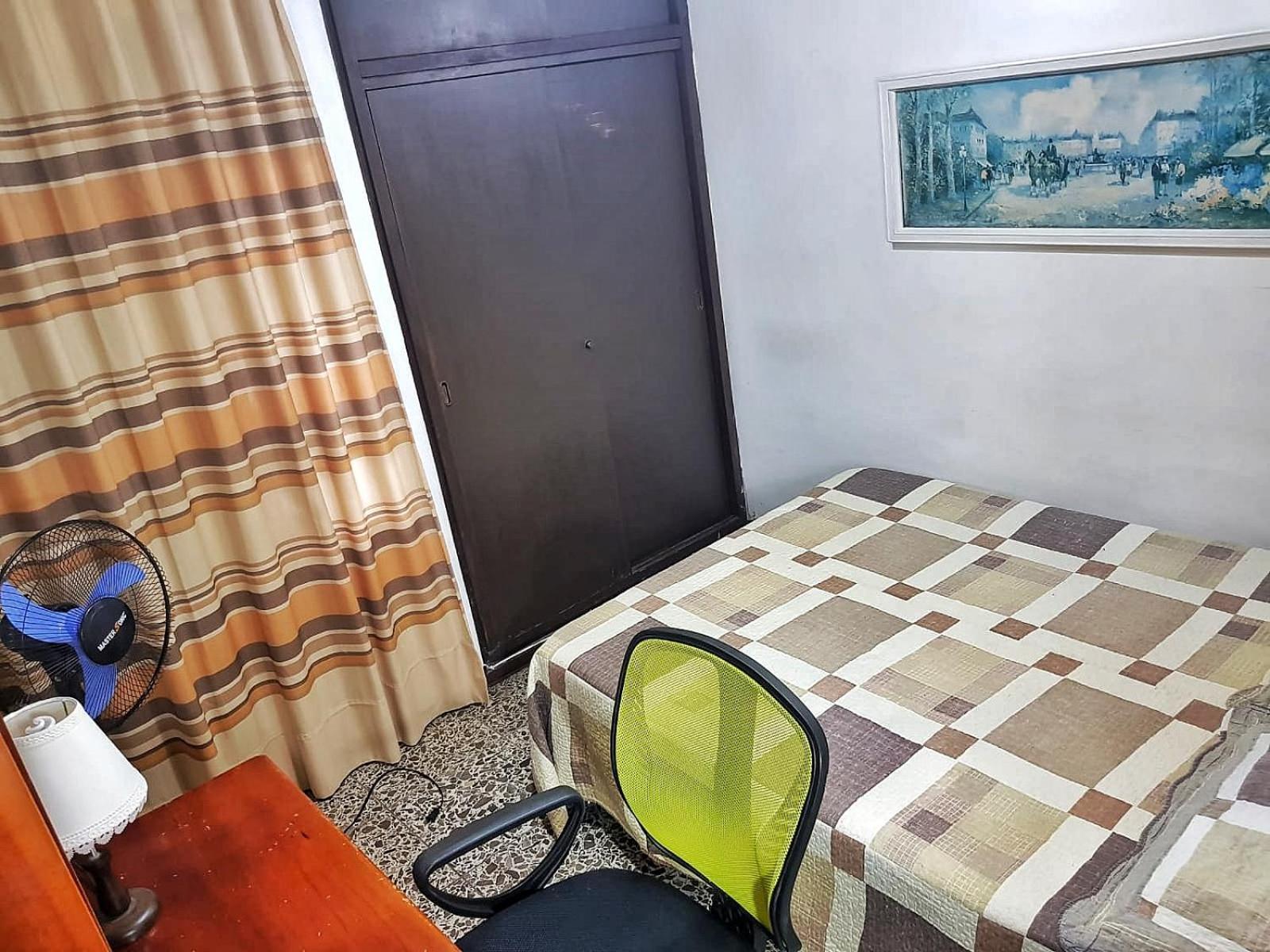 Habitación en casa particular Rosa Mistica Medellín