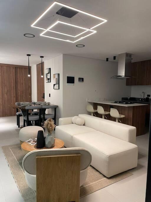 Apartamento Luxury 3br In Laureles
