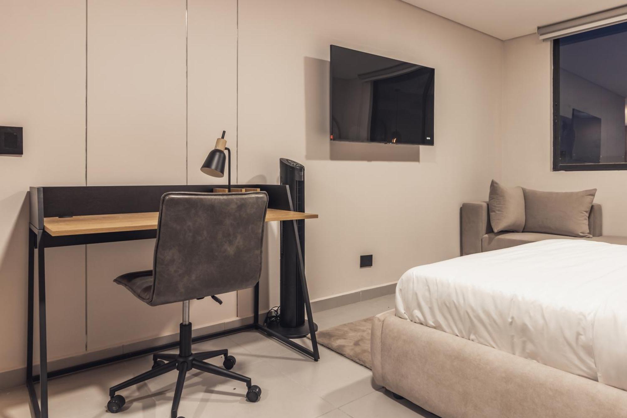 Apartamento Luxury 3br In Laureles Medellín