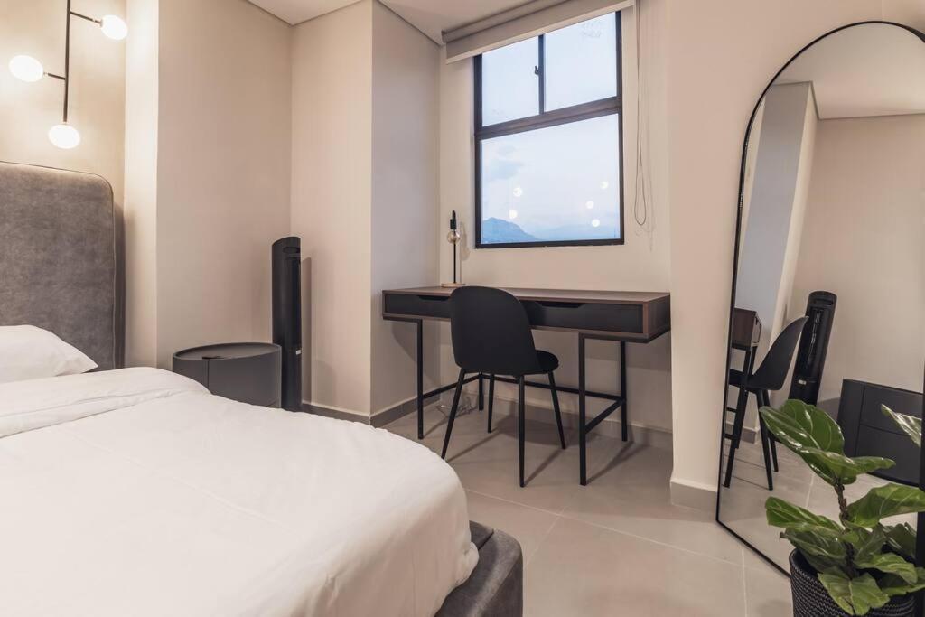 Apartamento Luxury 3br In Laureles Medellín