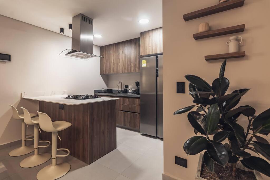 Luxury 3br In Laureles Medellín