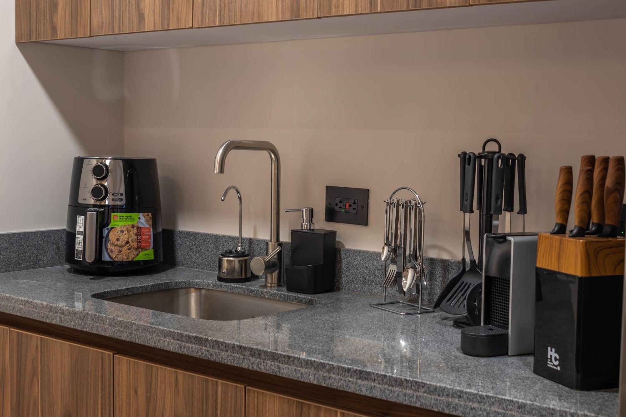Luxury 3br In Laureles Medellín