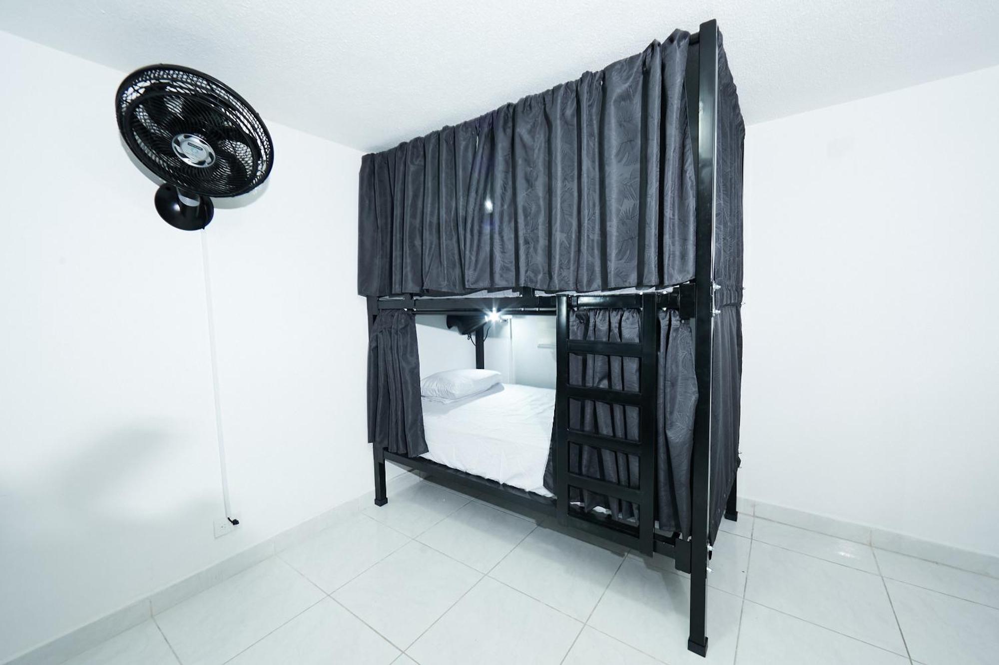 Pensión Casa Host 72 Medellín