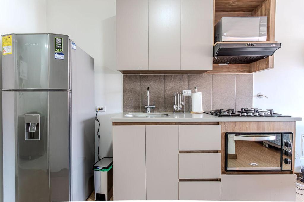 Apartamento Remotecasa - Vibrant Cityscape In Laureles *