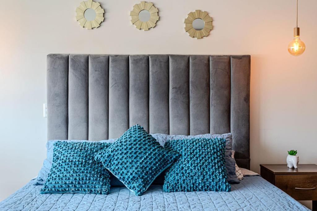 Apartamento Remotecasa - Vibrant Cityscape In Laureles Medellín