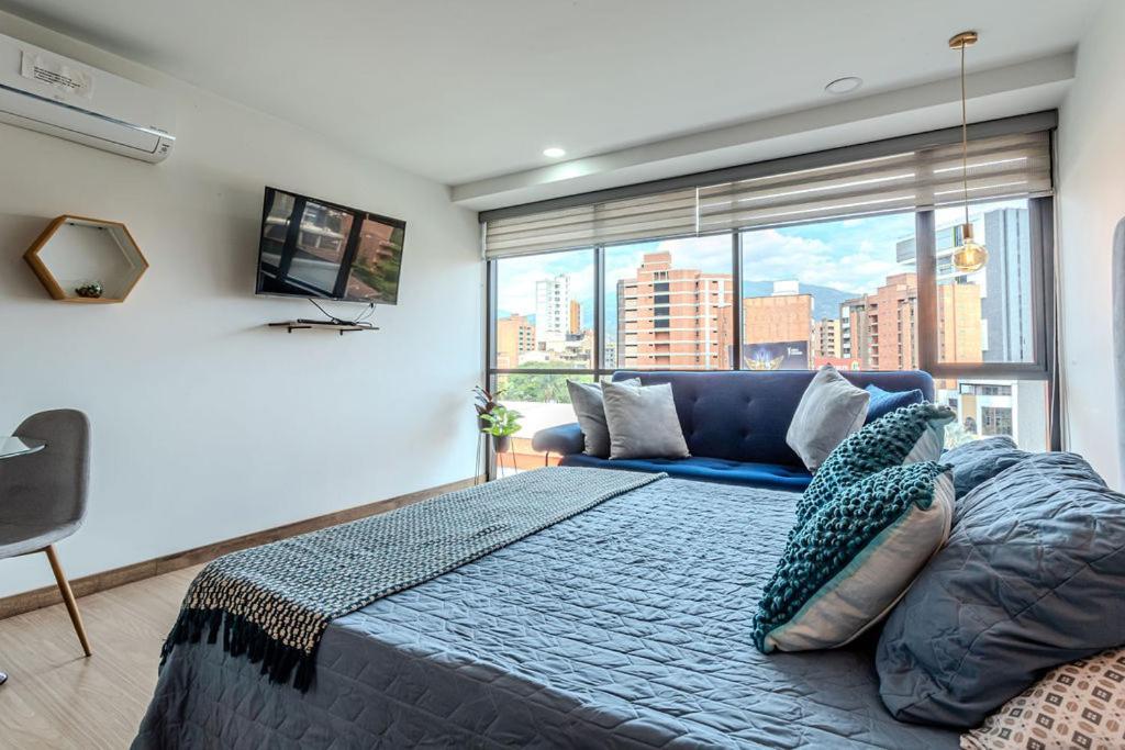 Apartamento Remotecasa - Vibrant Cityscape In Laureles
