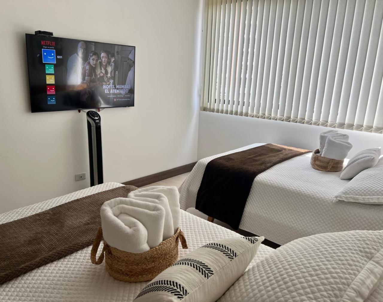 Apartment New Luxury 3 Bedroom In Great Area.