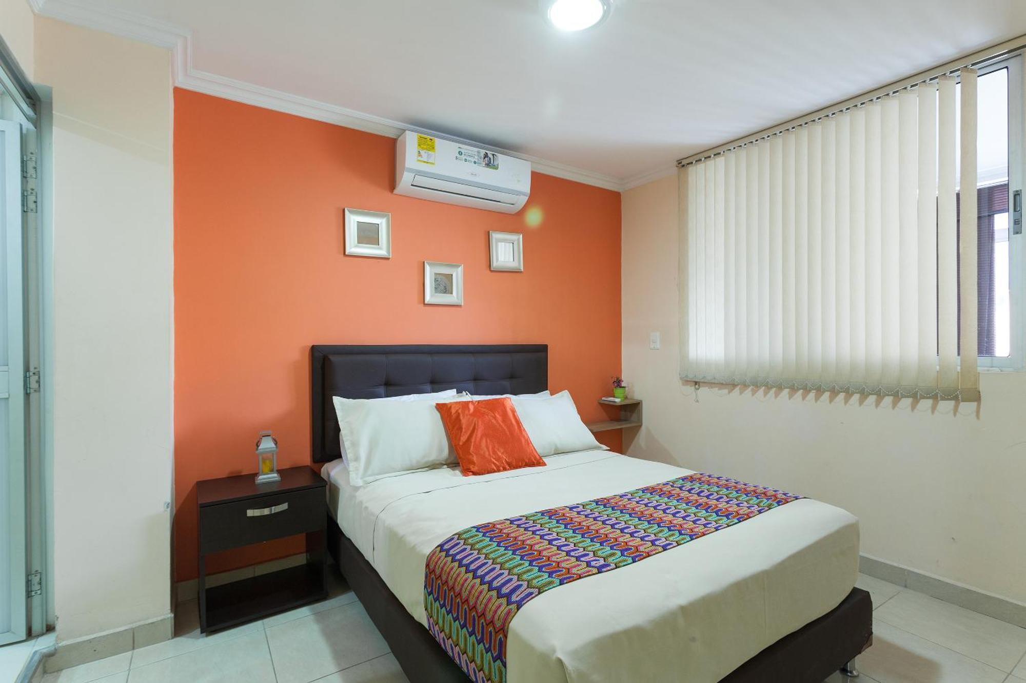 Laureles De La 70 Apartment *