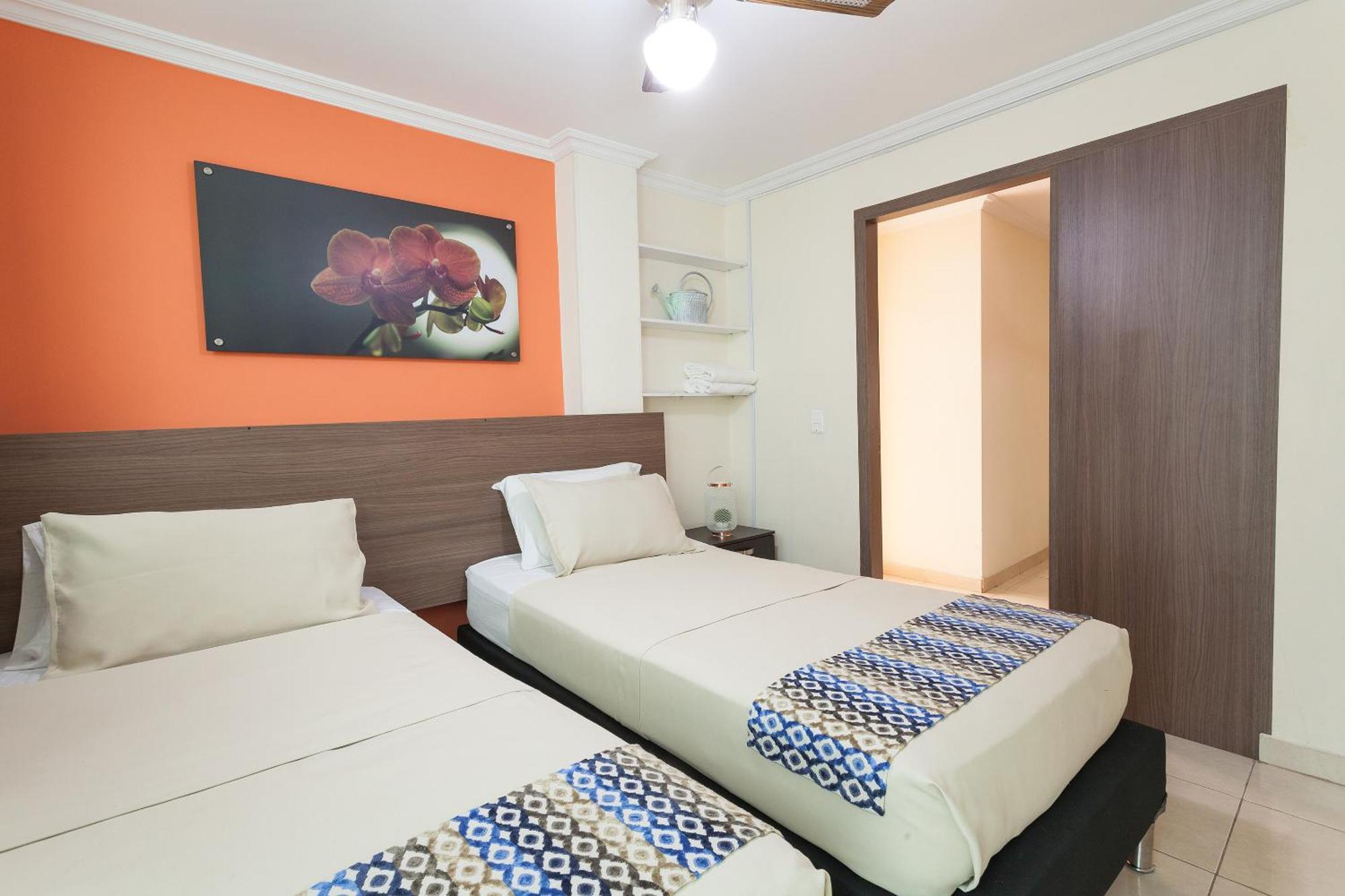 Laureles De La 70 Apartment Medellin