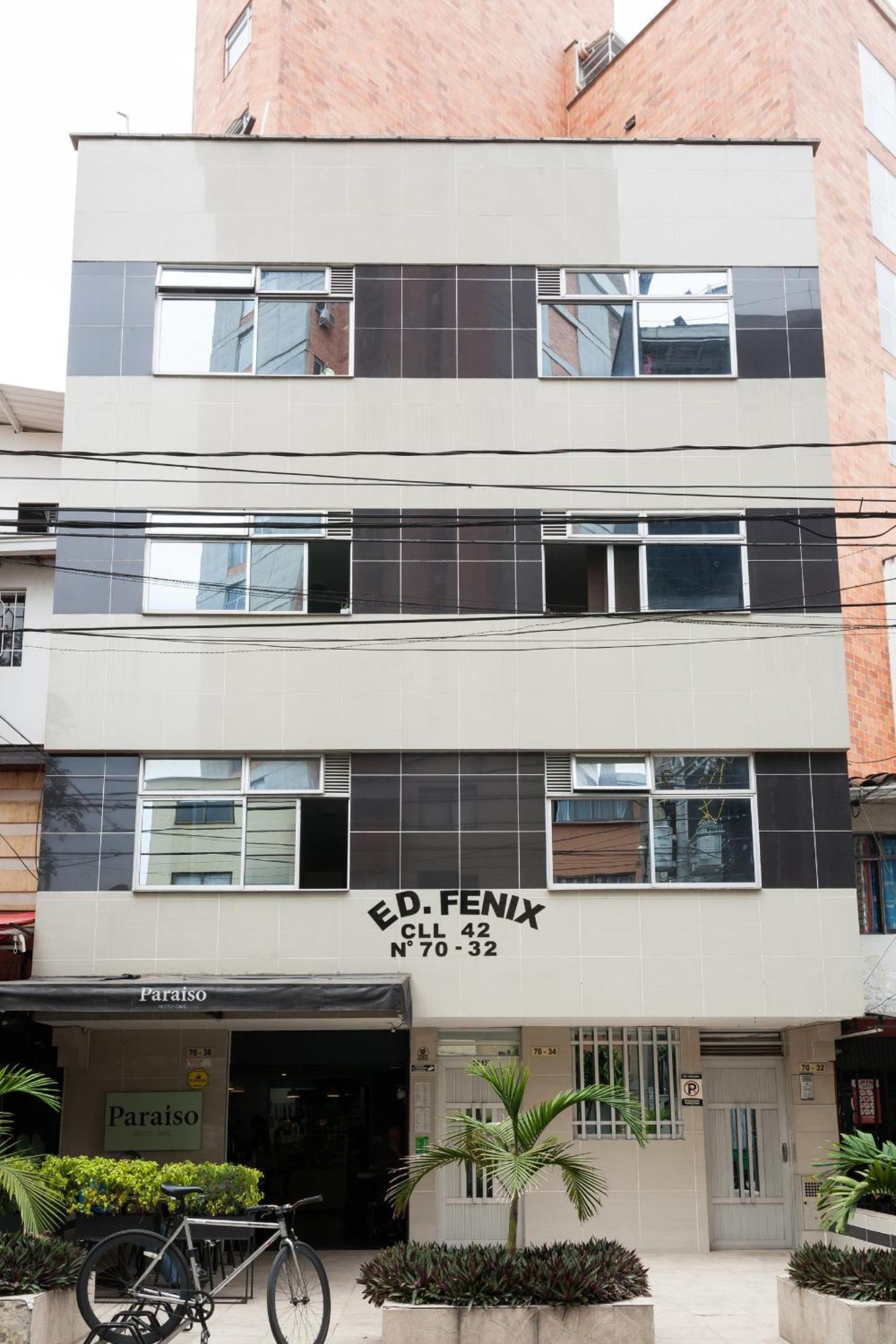 Laureles De La 70 * Medellin