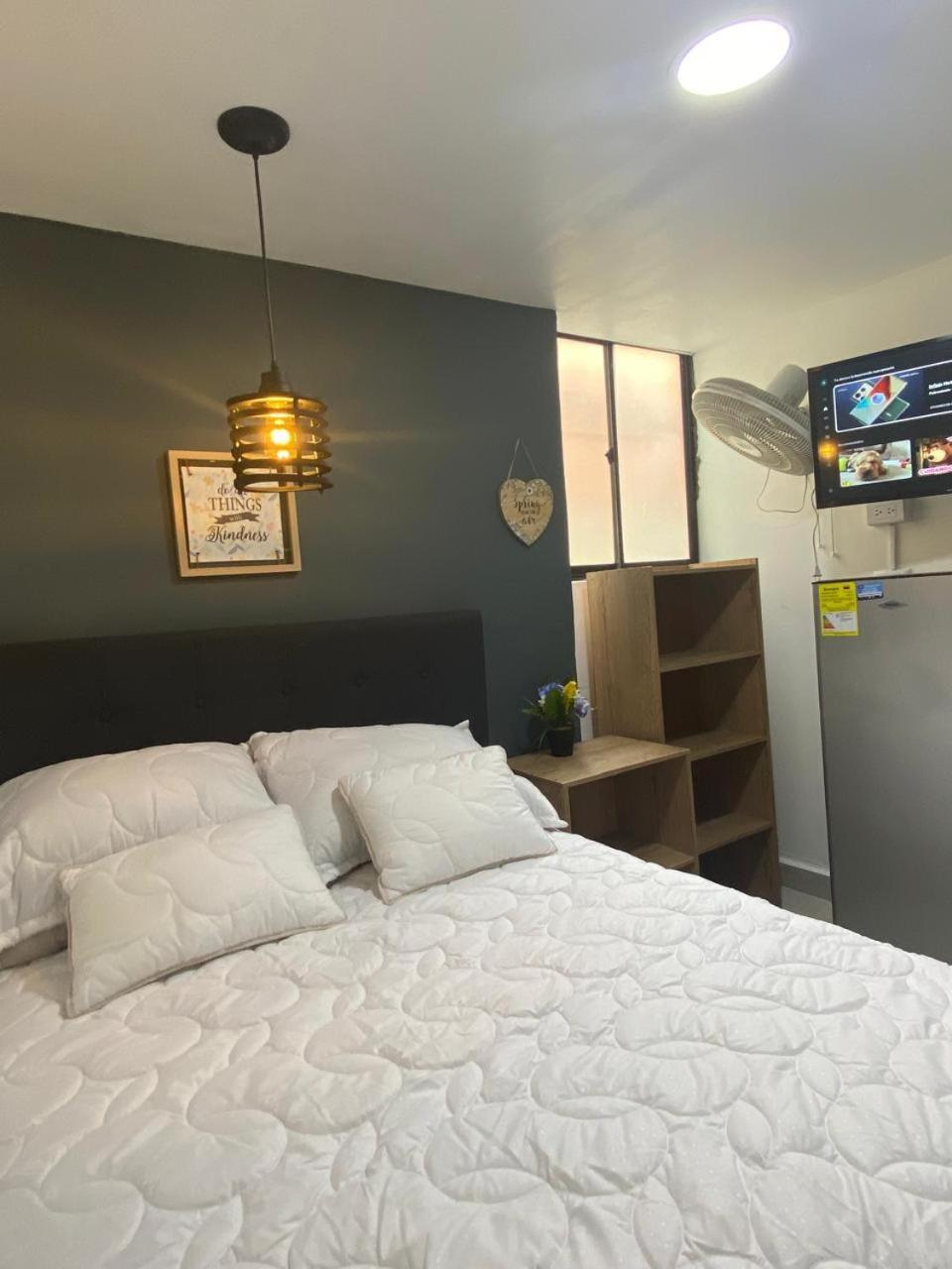 Apartamento Comoda Independiente En Laureles Estadio Con Bano Privado 3 Personas Medellín