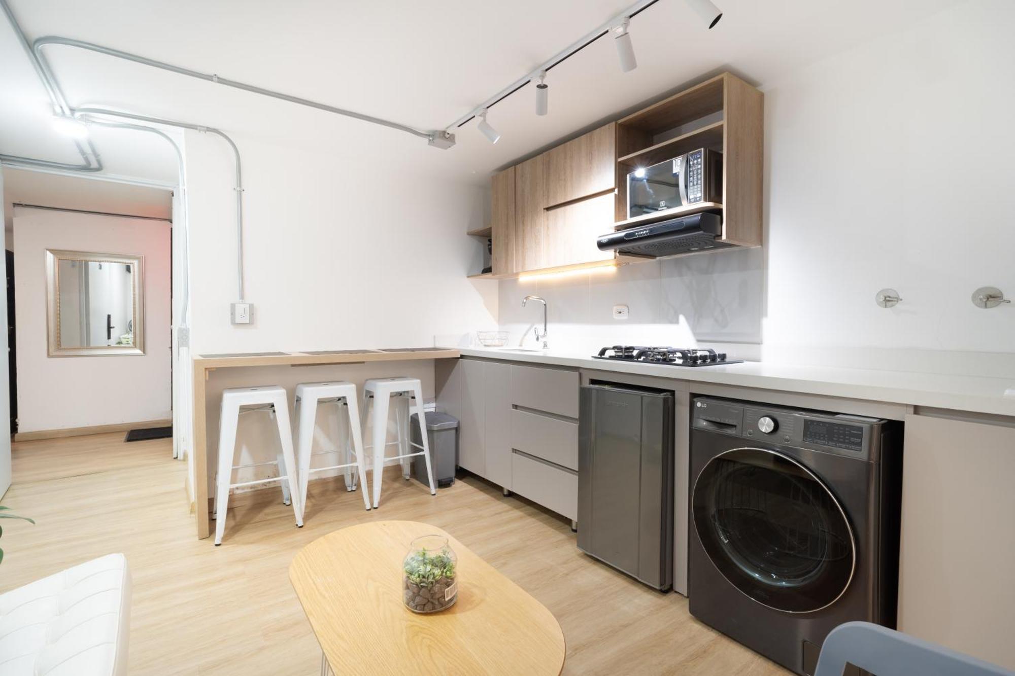 Lleras Park Apartamento *