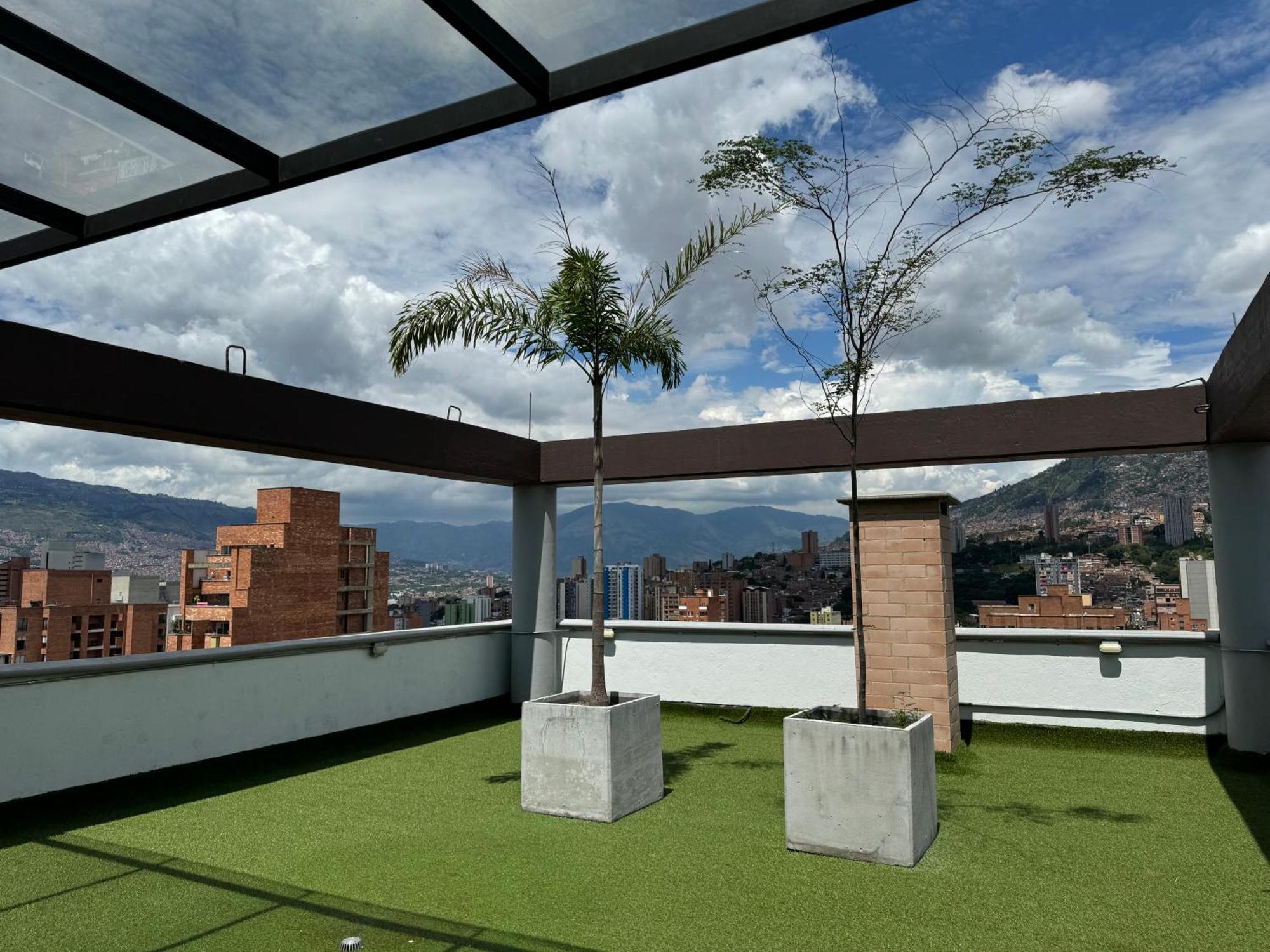 Loft Luminoso Y Moderno Con Excelentes Vistas * Medellín