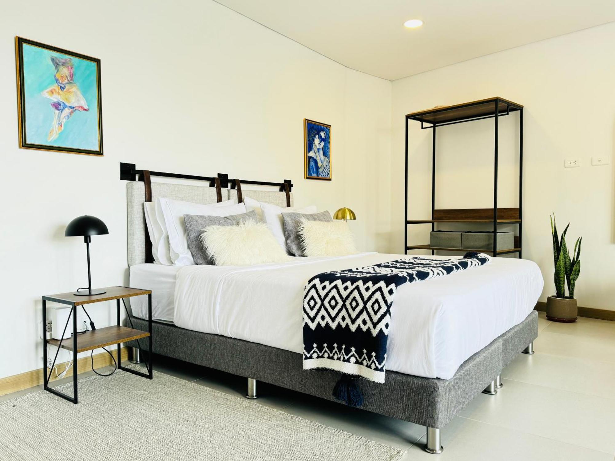 Apartamento Loft Luminoso Y Moderno Con Excelentes Vistas Medellín