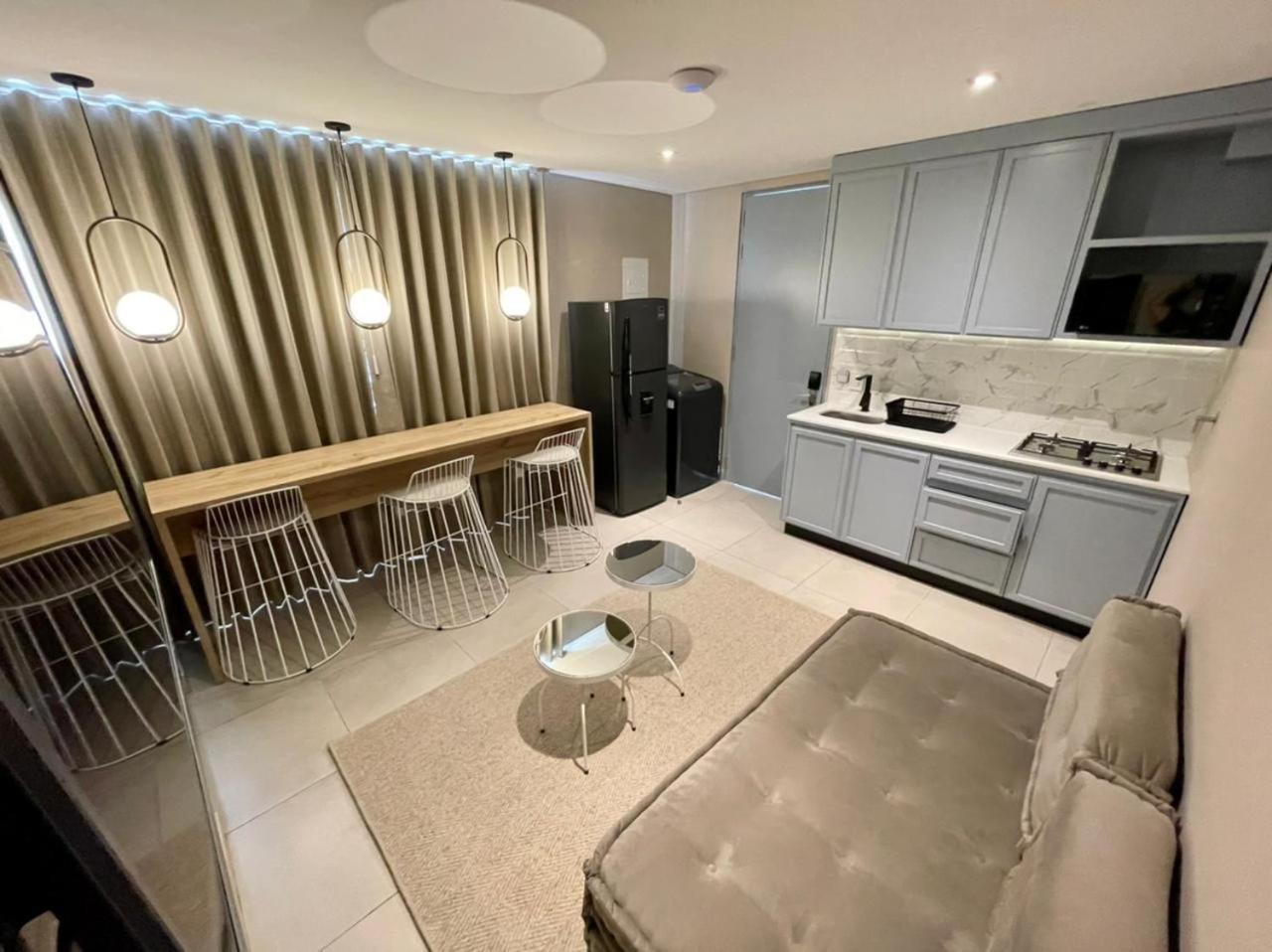 Dix 4* Medellín